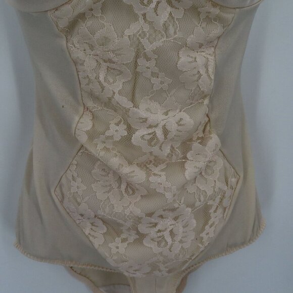 Vintage Olga 36C 43010 Beige Ivory Lace Panel Bodysuit Teddy Shapewear Womens - Picture 5 of 16